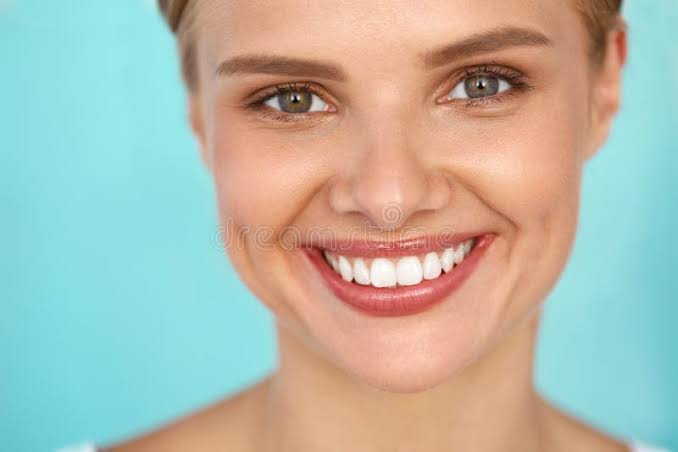 How Teeth Whitening Works: A Simple Guide